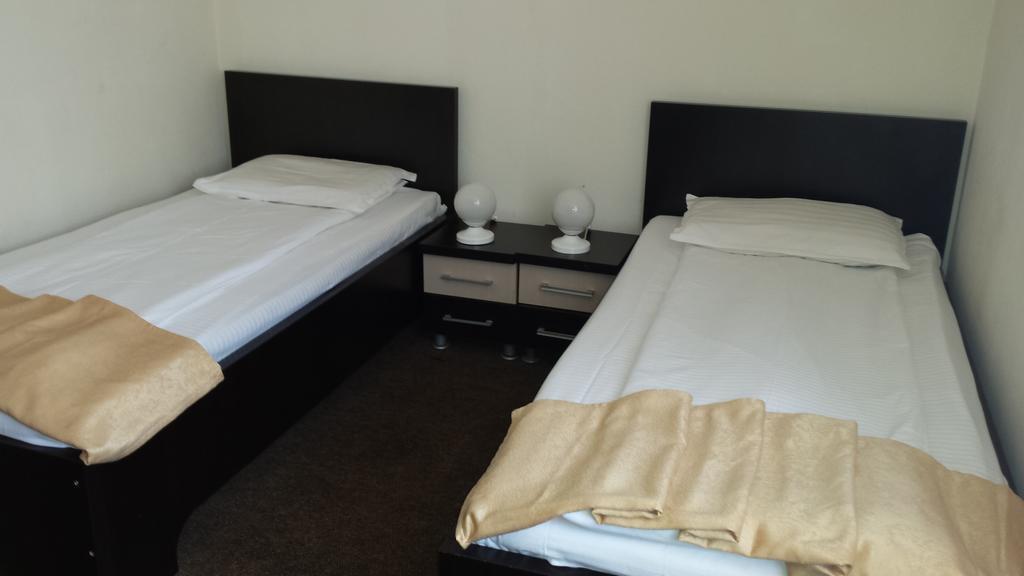 Dacia Hotel Байле Херкулане Стая снимка