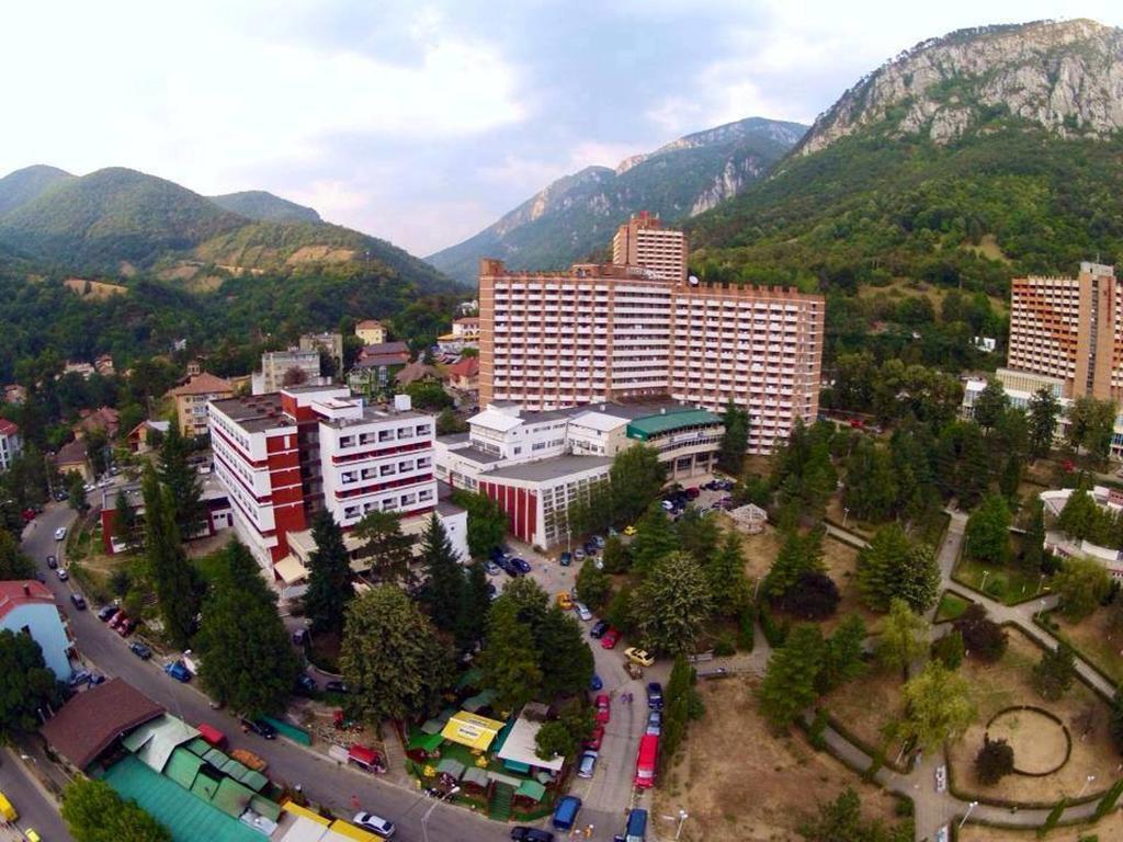 Dacia Hotel Байле Херкулане Екстериор снимка